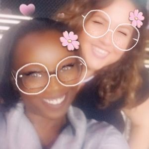 Meet your Posher, Regina